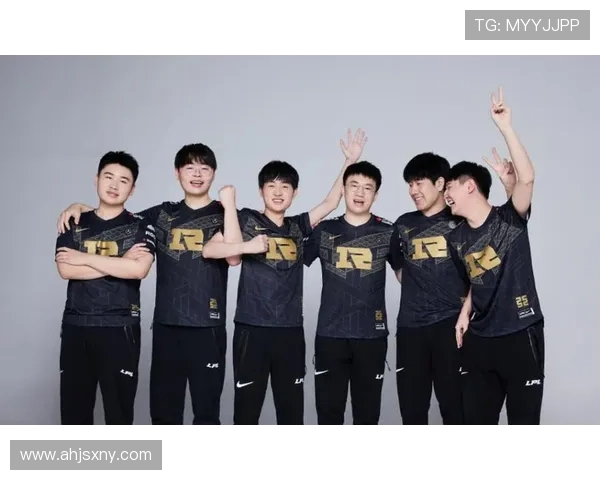 RNG在精英赛中以67分稳居积分榜首位展现强劲实力